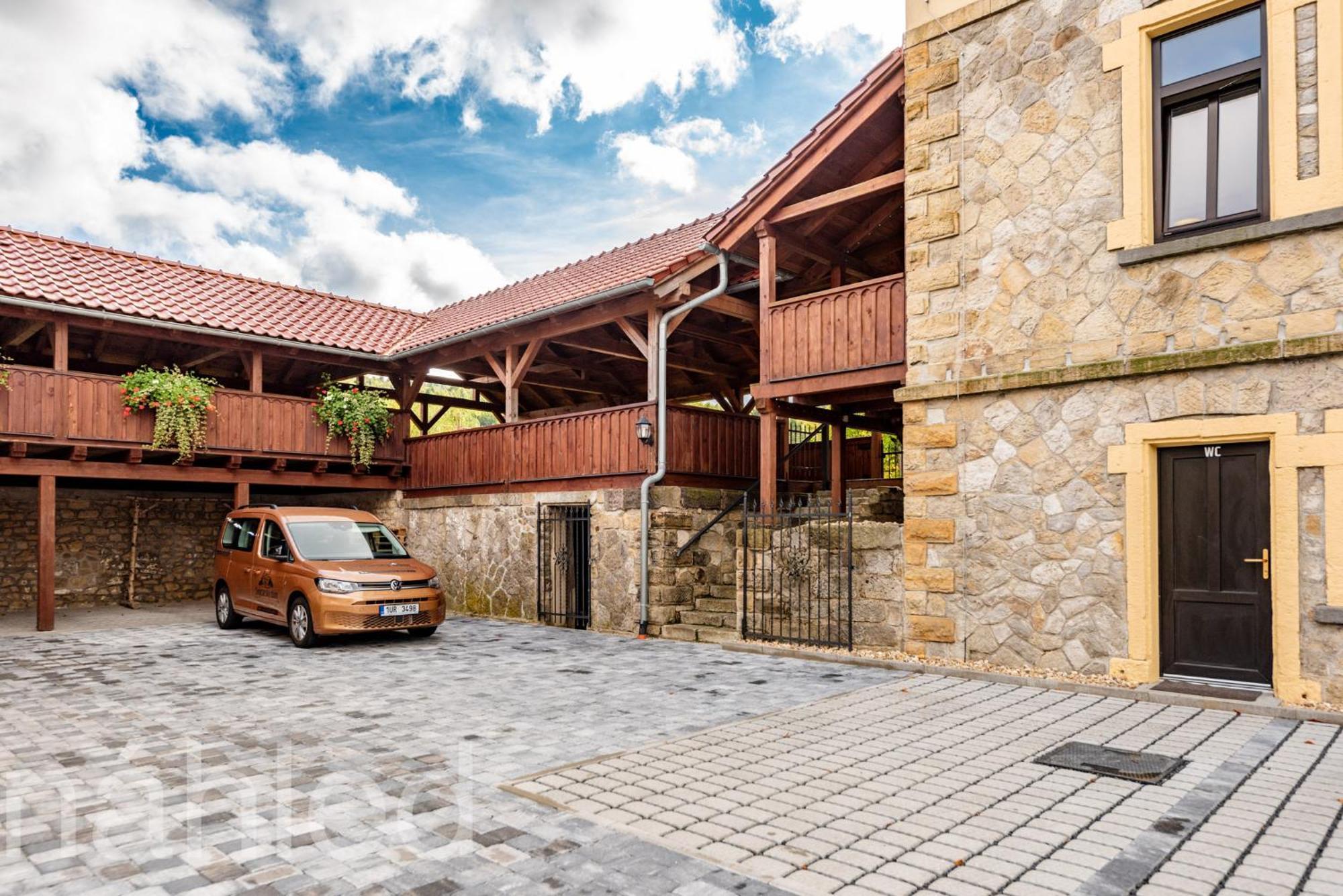 Hotel Svycarsky Dum Sneznik Exterior foto